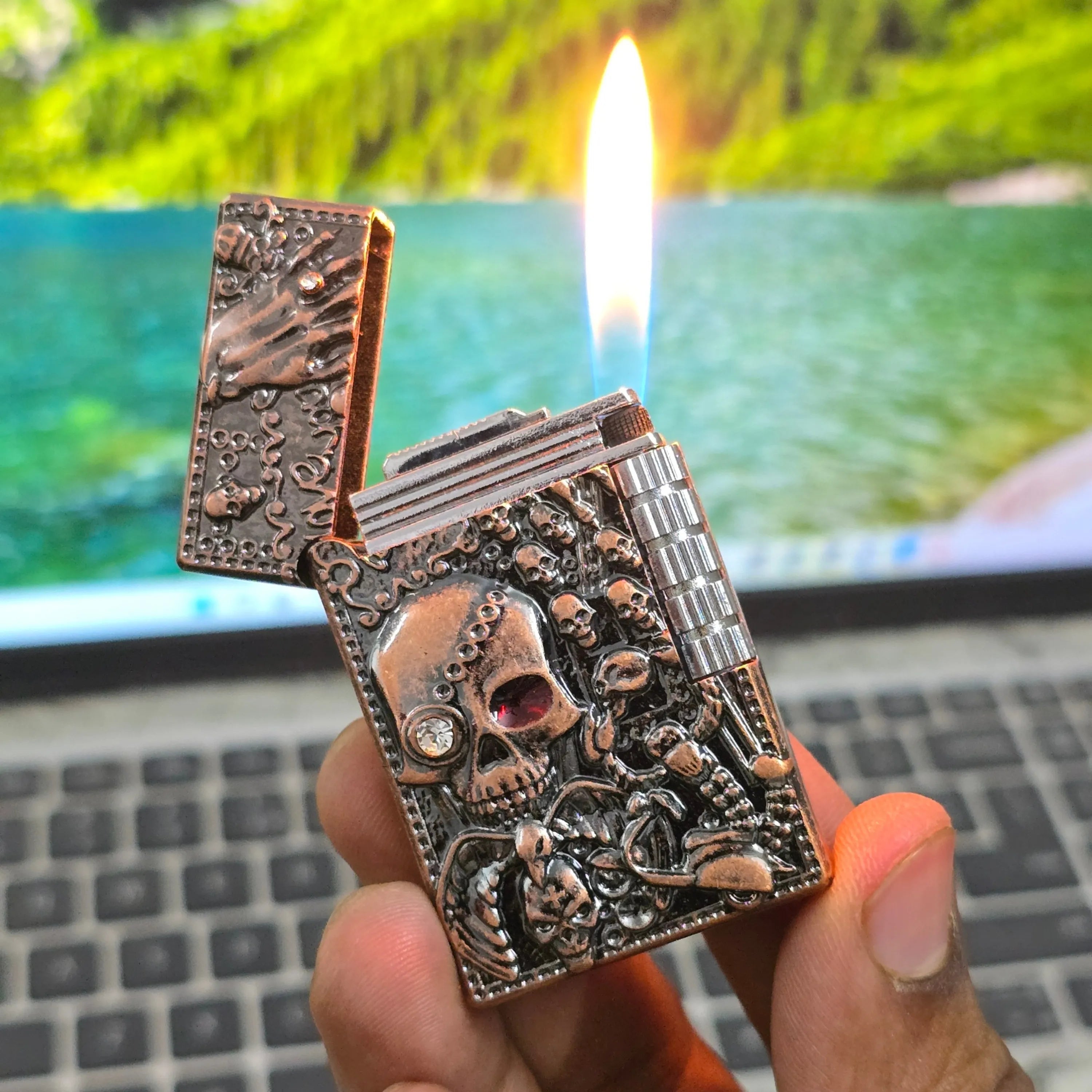 ALA FLAME HELLBOUND Gothic Skull Carved Lighter
