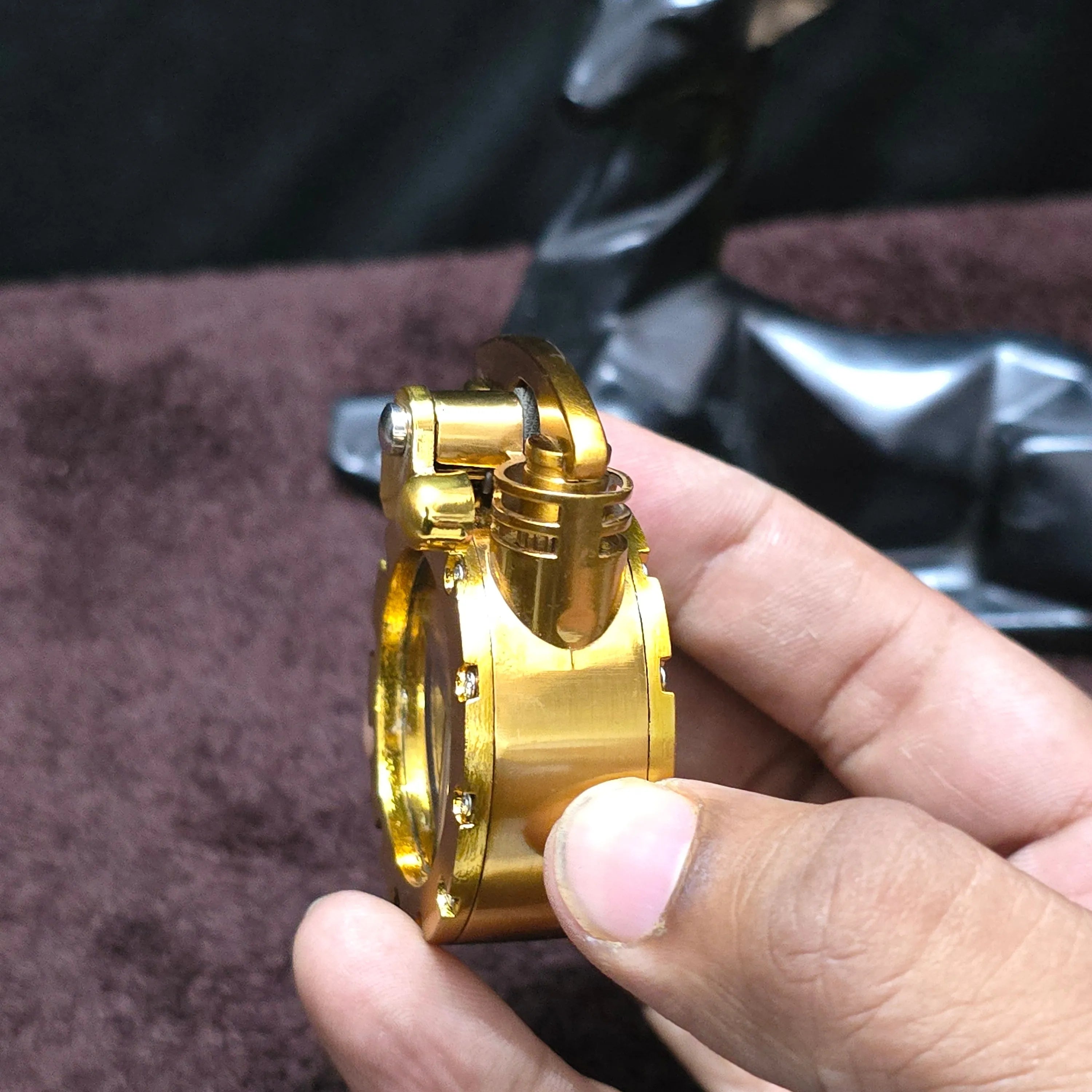 ALA FLAME Retro Classic Metal Rocker Arm Liquid Fluid Lighter
