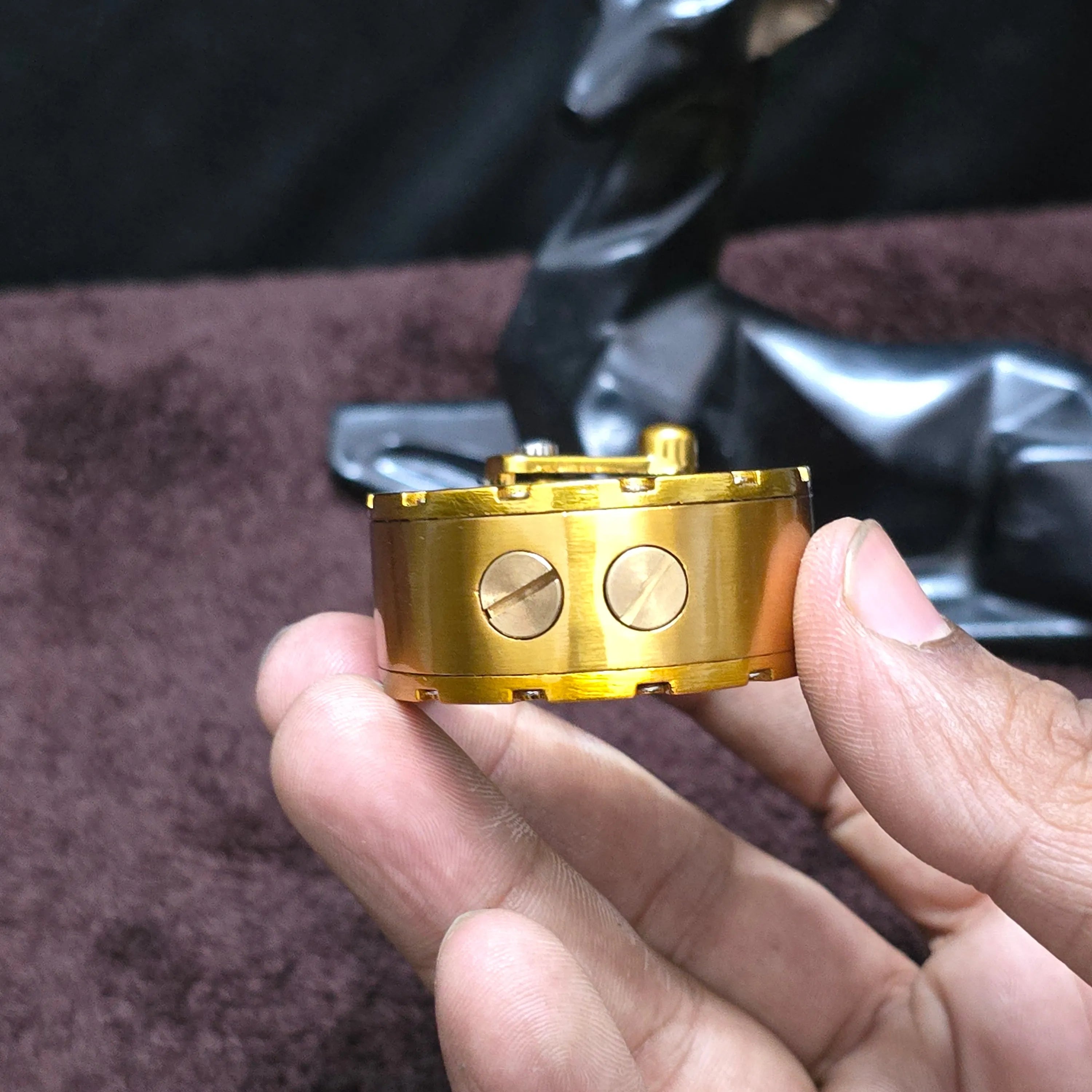 ALA FLAME Retro Classic Metal Rocker Arm Liquid Fluid Lighter