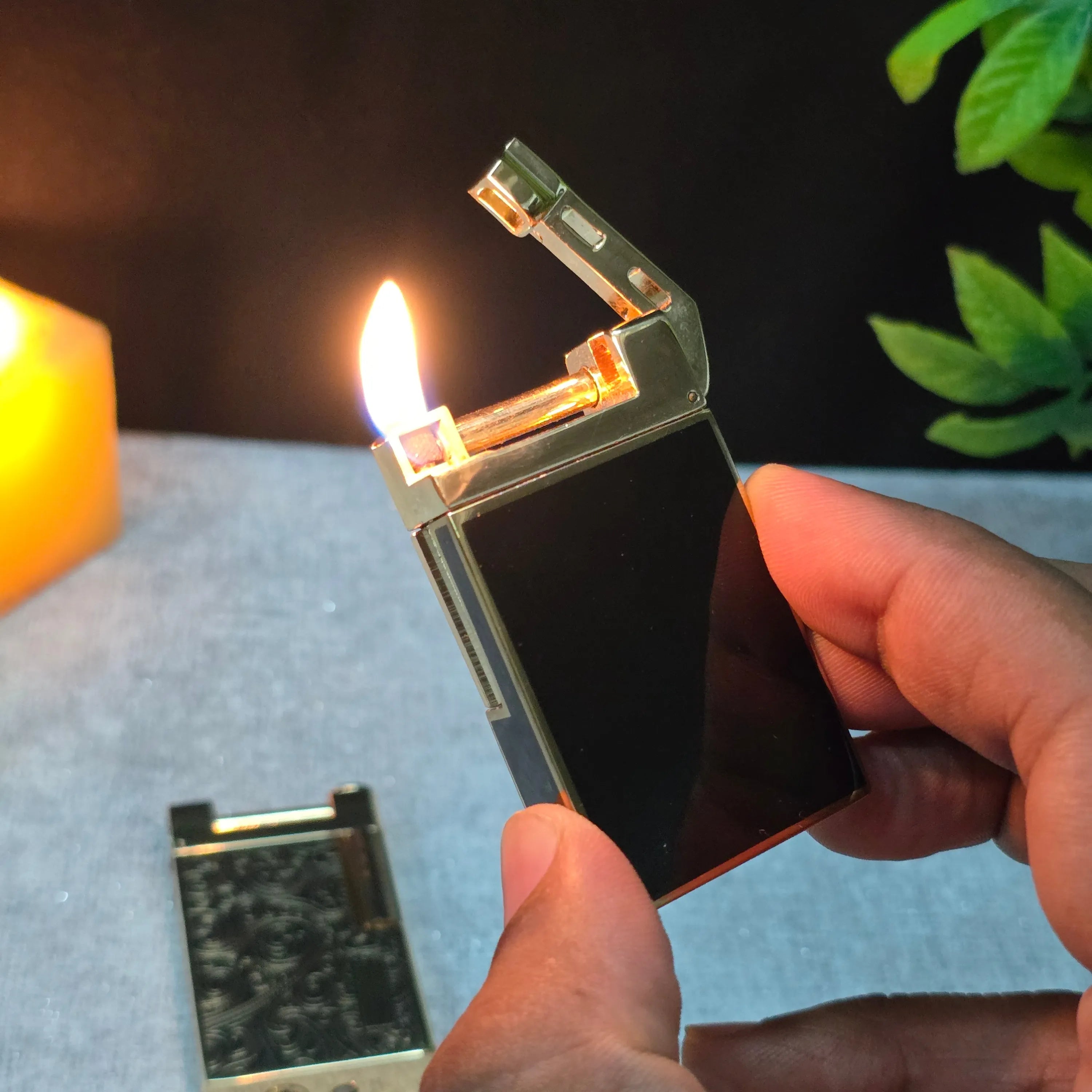 ALA FLAME ONYX EDGE Premium Gift Lighter