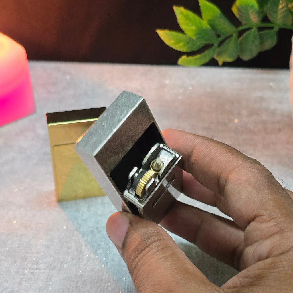 ALA FLAME OldTown Rustic Front-Flip Fuel Lighter