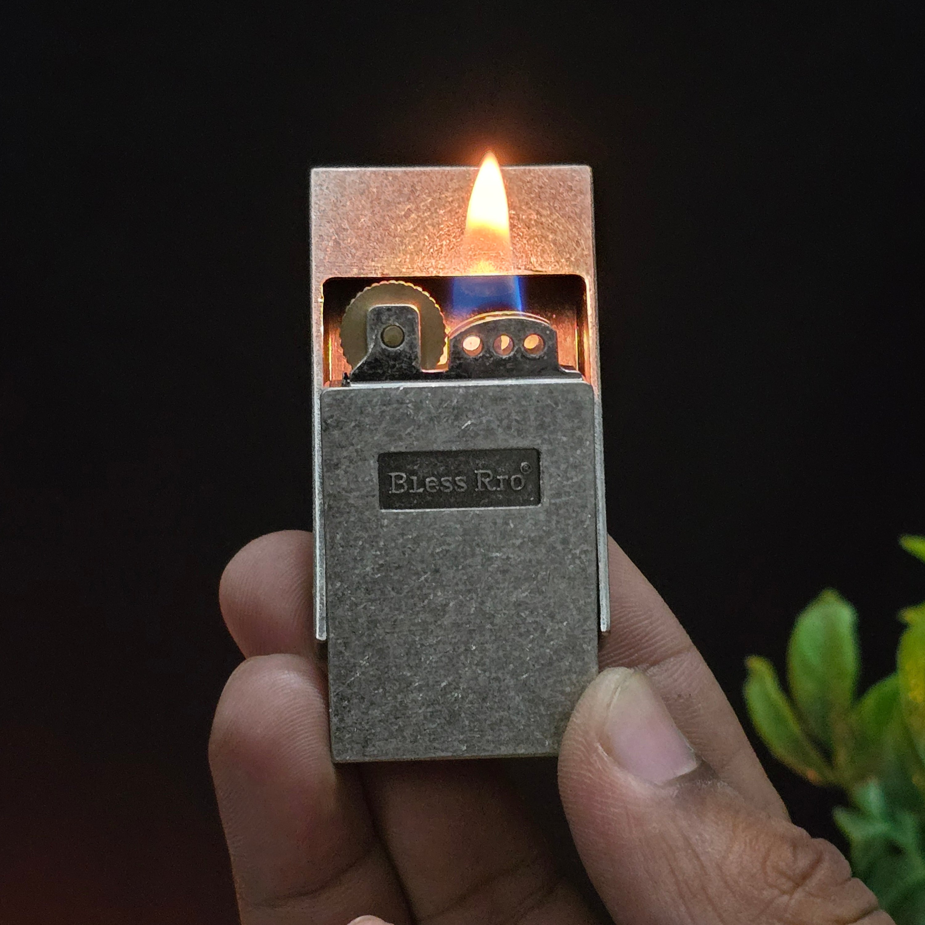 ALA FLAME OldTown Rustic Front-Flip Fuel Lighter