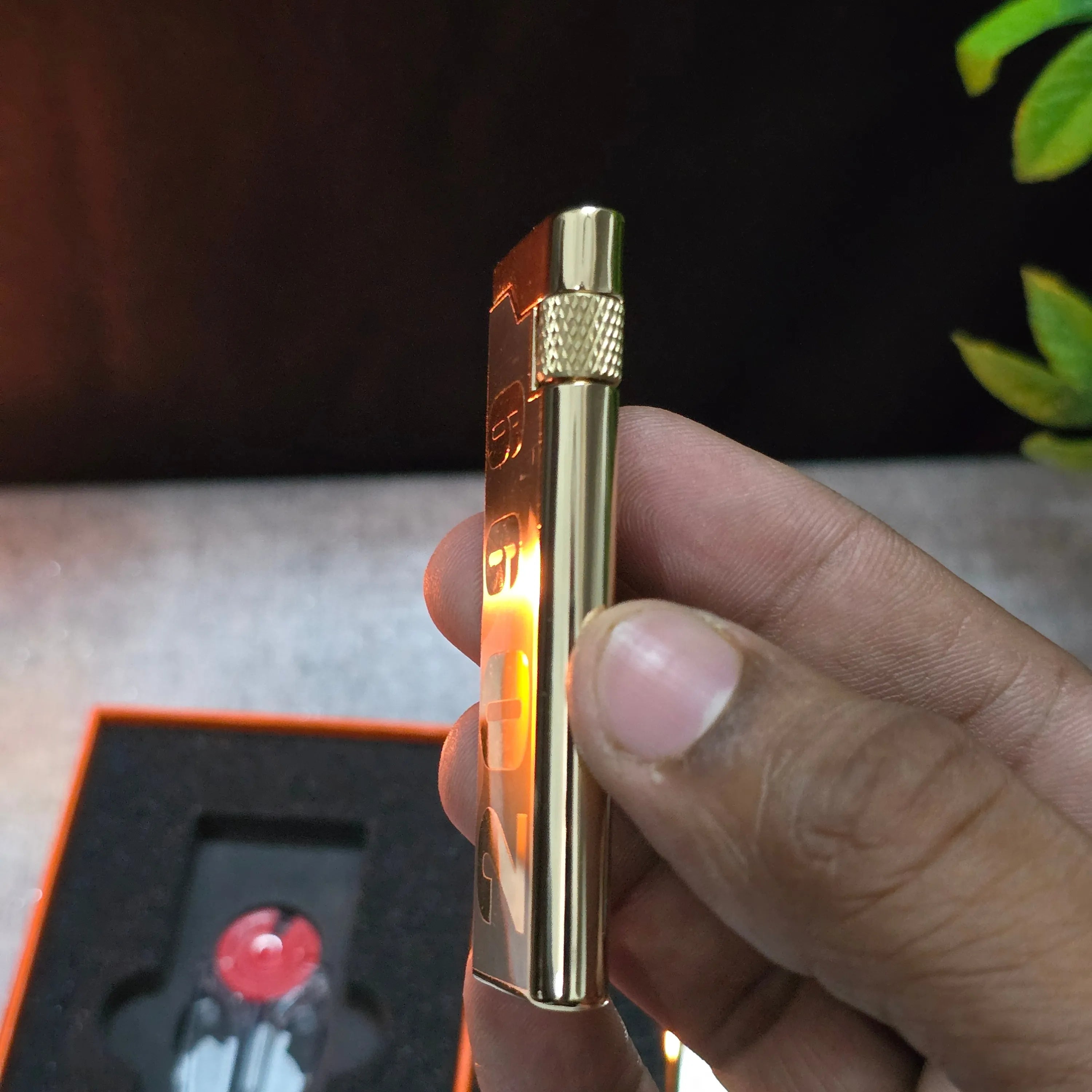 ALA FLAME RetroGrade 2099 Ultra-Thin Metal Lighter