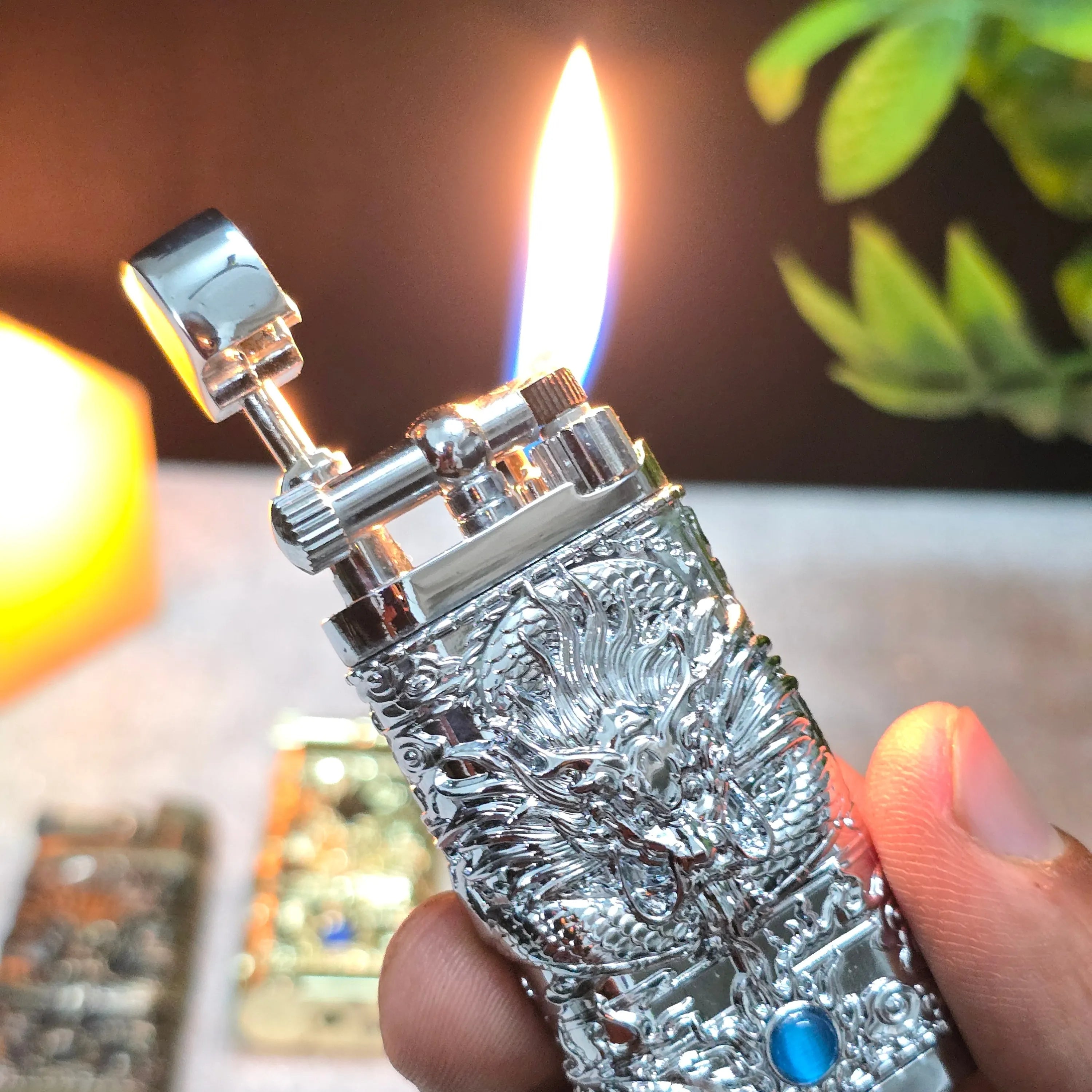 ALA FLAME Shadow Dragon Embossed Vintage Lighter