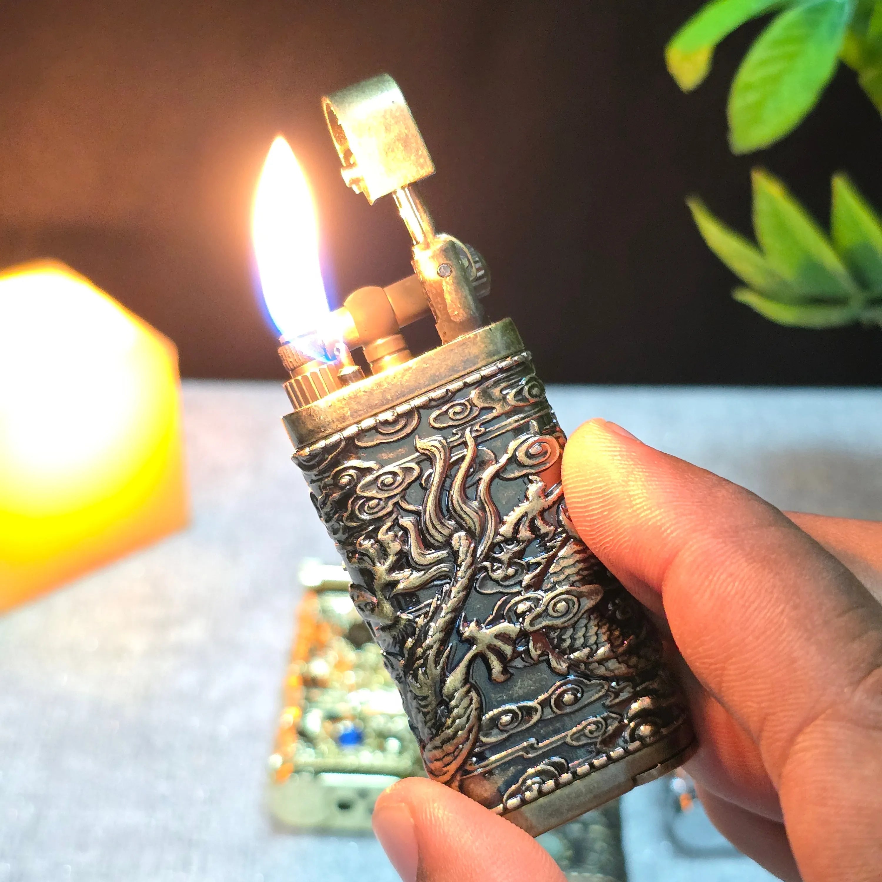 ALA FLAME Shadow Dragon Embossed Vintage Lighter