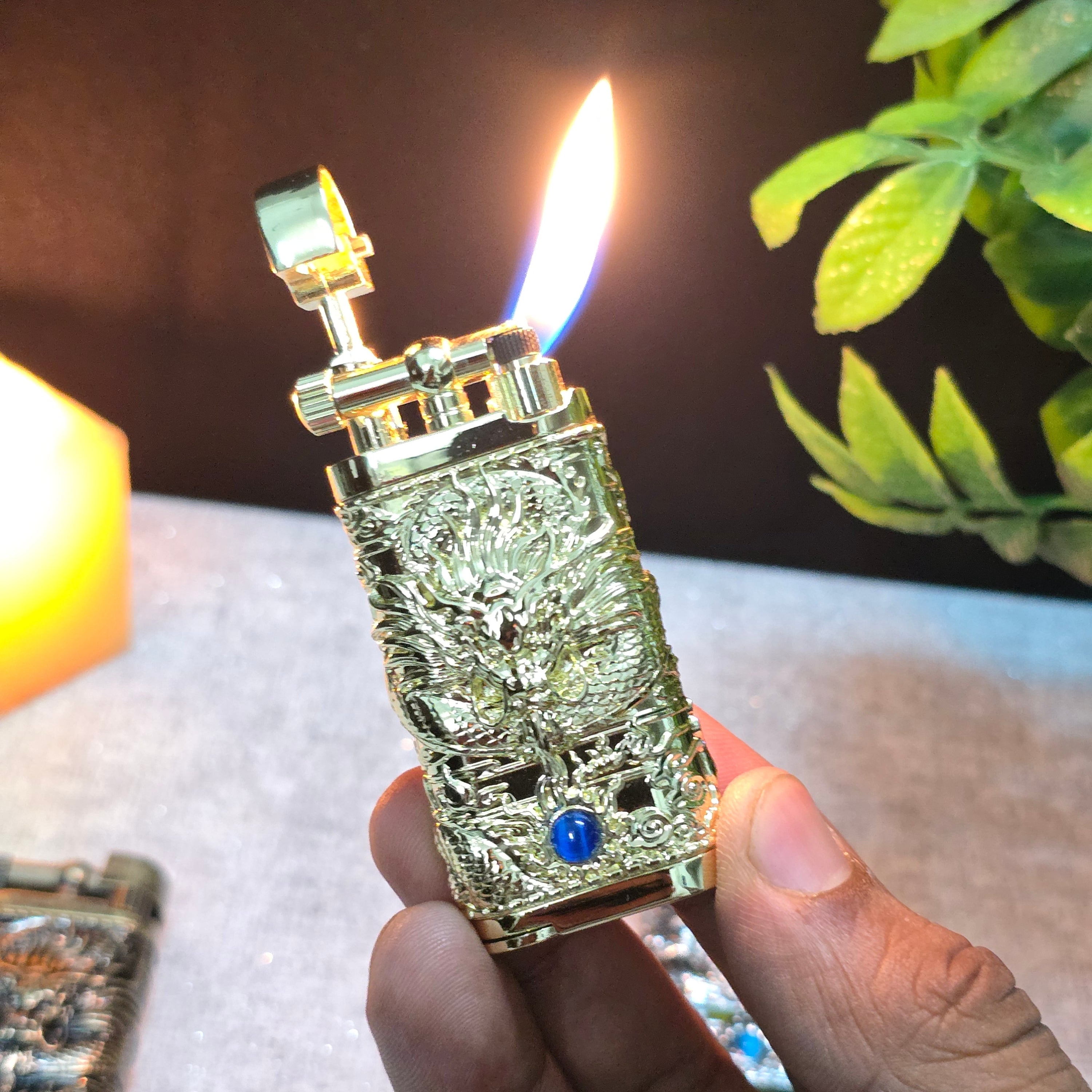 ALA FLAME Shadow Dragon Embossed Vintage Lighter