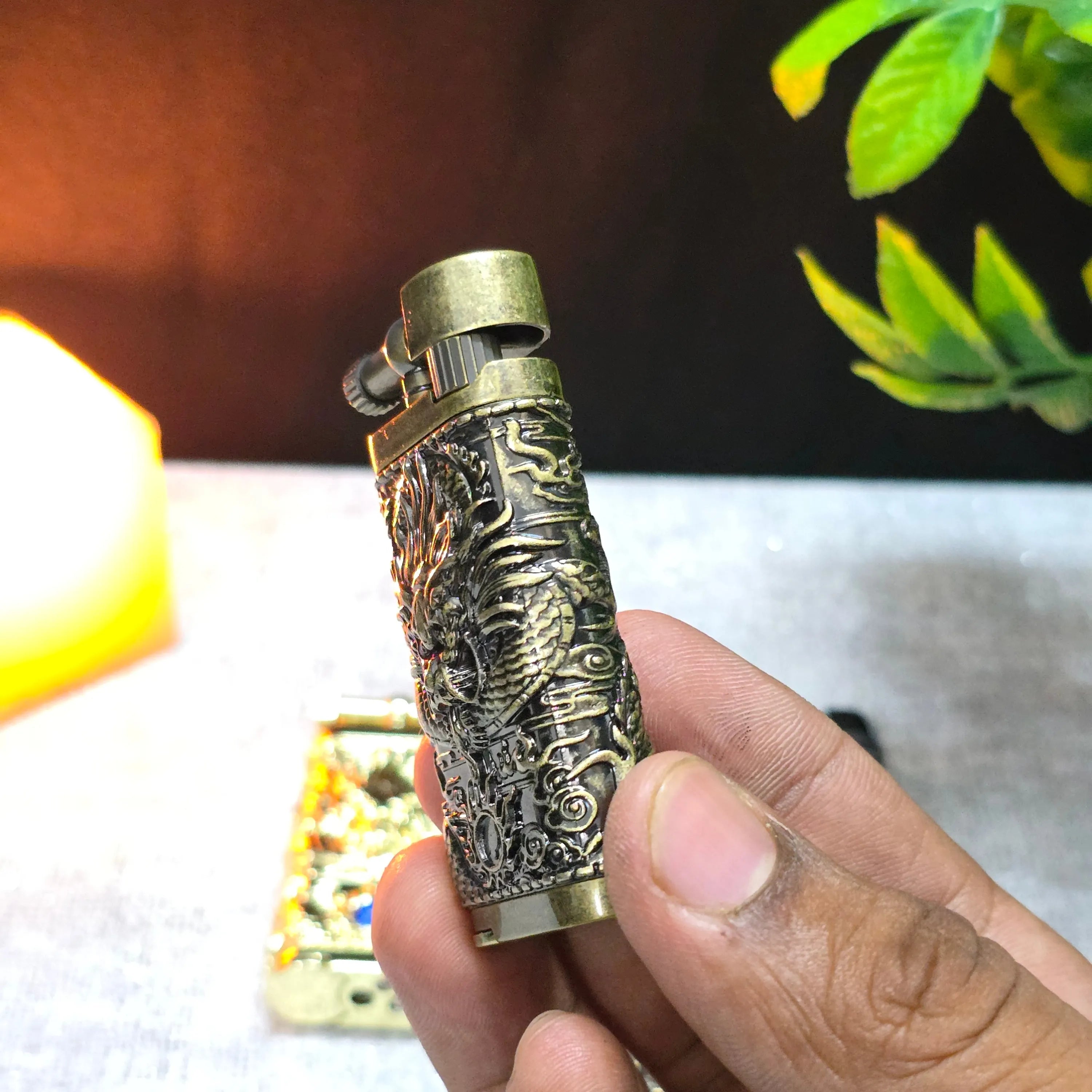 ALA FLAME Shadow Dragon Embossed Vintage Lighter
