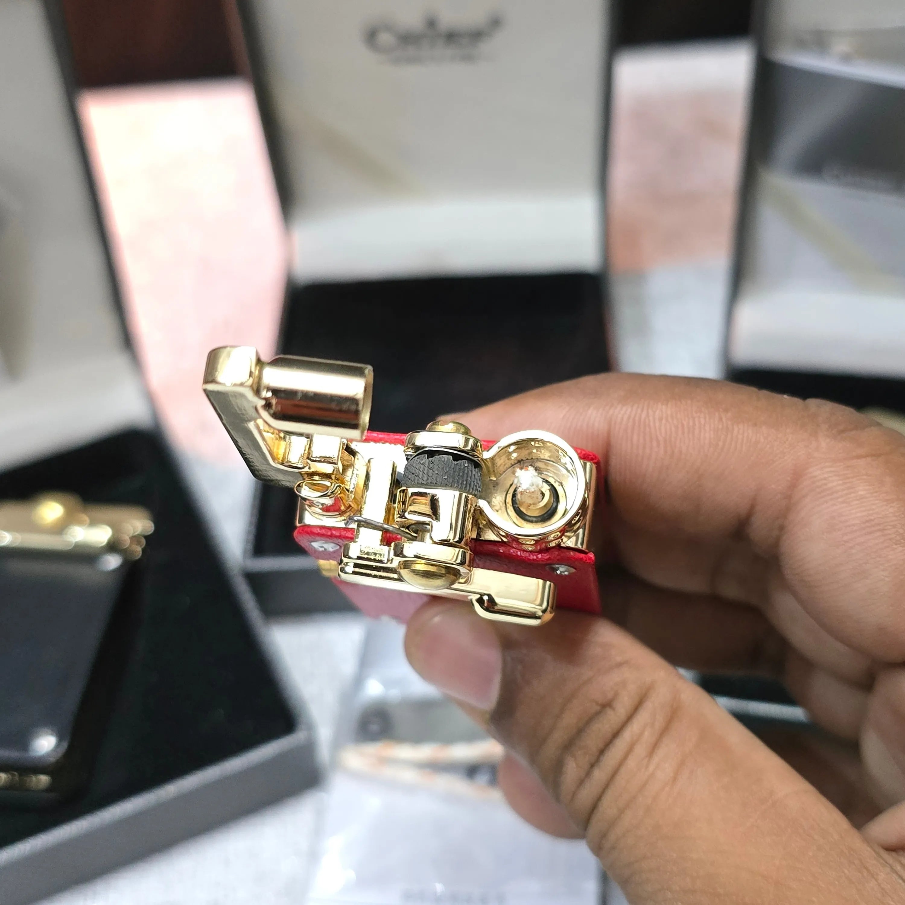 CHIEF 708 Rocker Arm Leather Oil Lighter