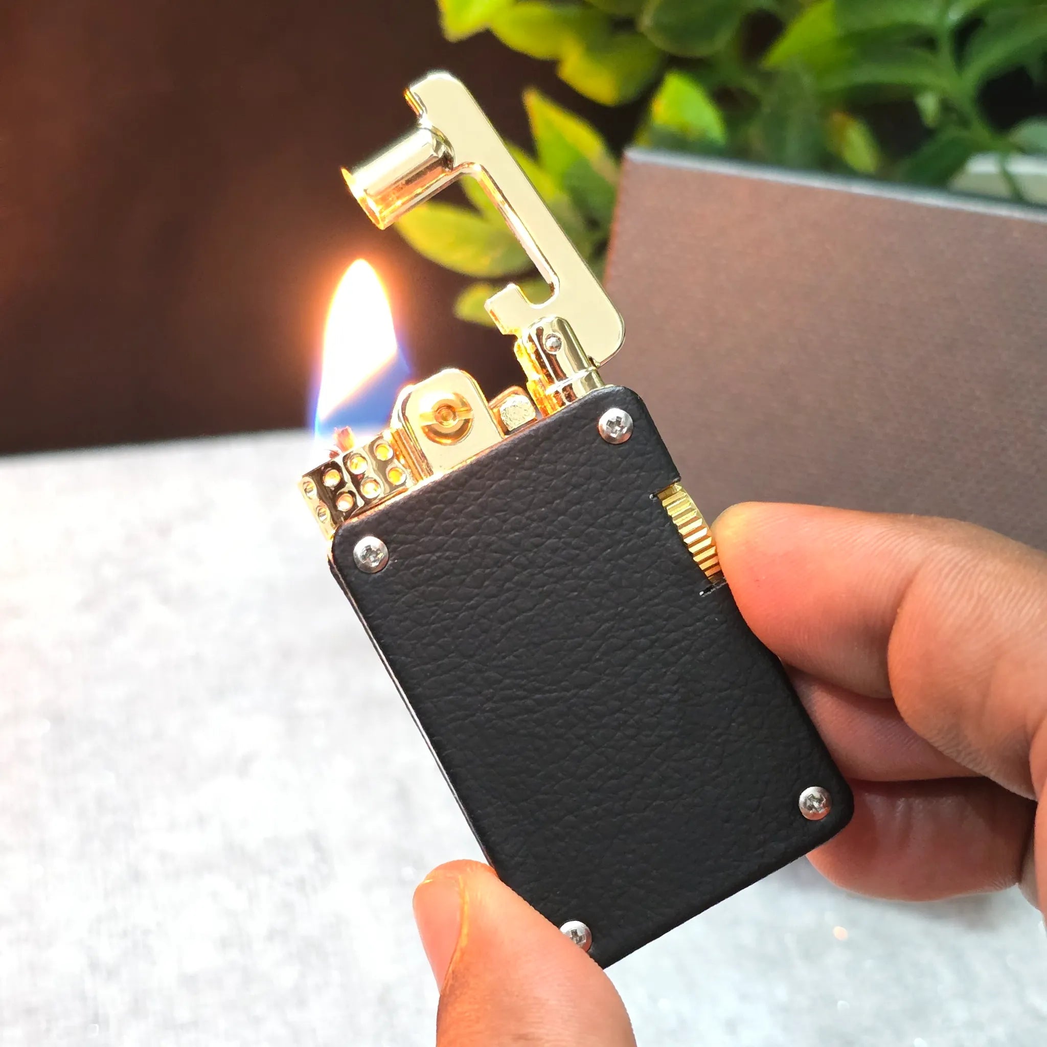 CHIEF 708 Rocker Arm Leather Oil Lighter