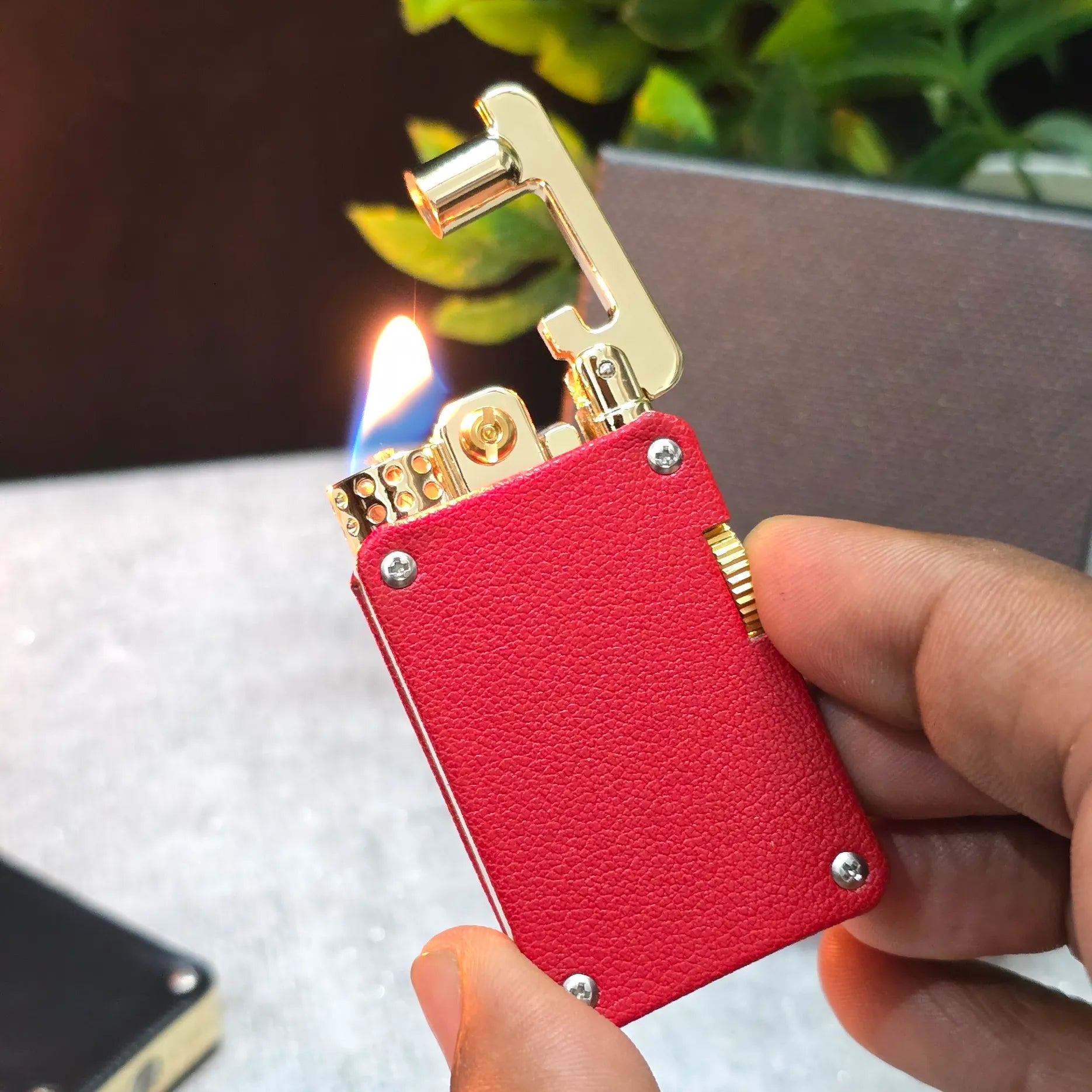 CHIEF 708 Rocker Arm Leather Oil Lighter