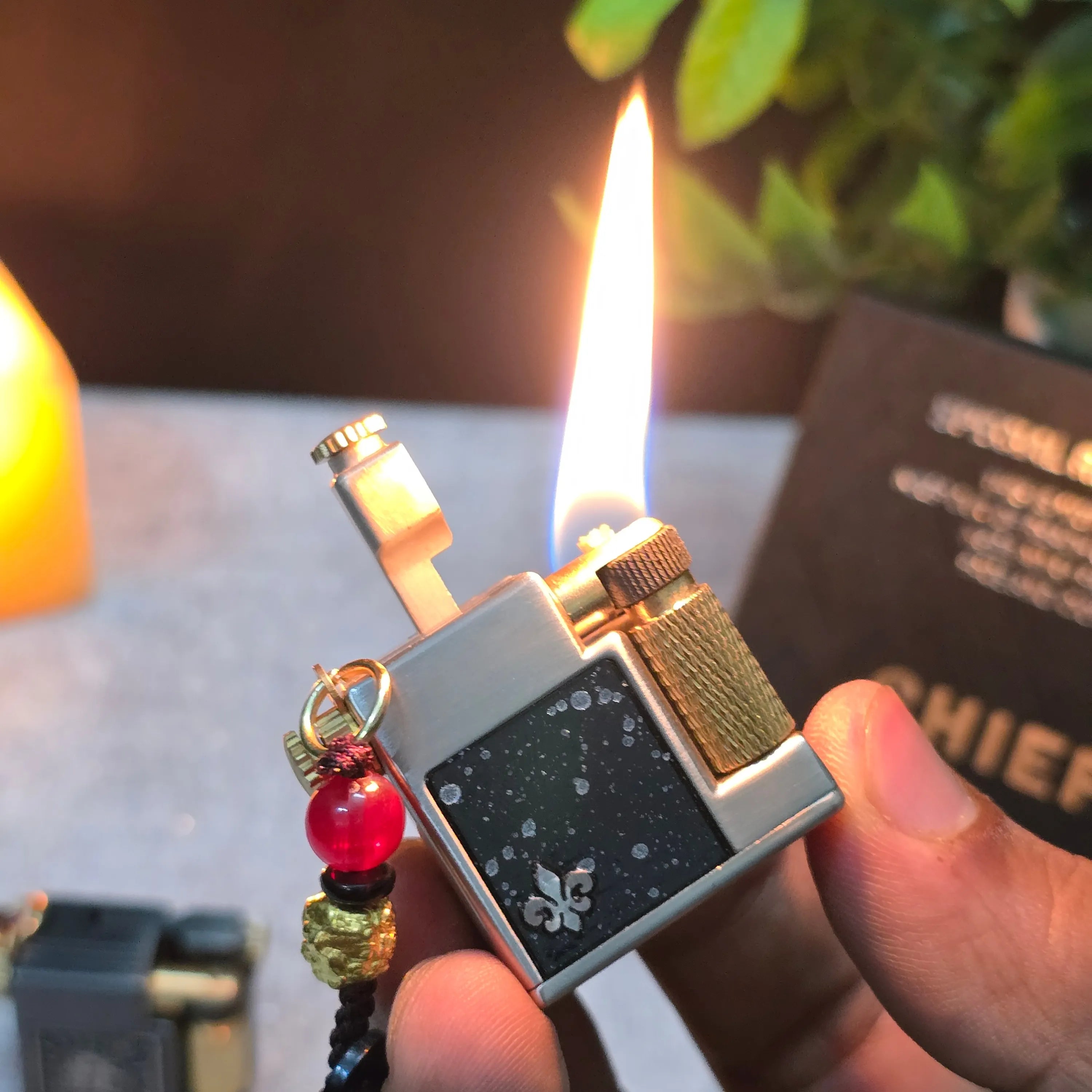 Chief 715 – Micro Brick Lighter