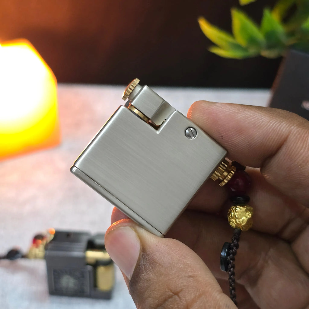 Chief 715 – Micro Brick Lighter