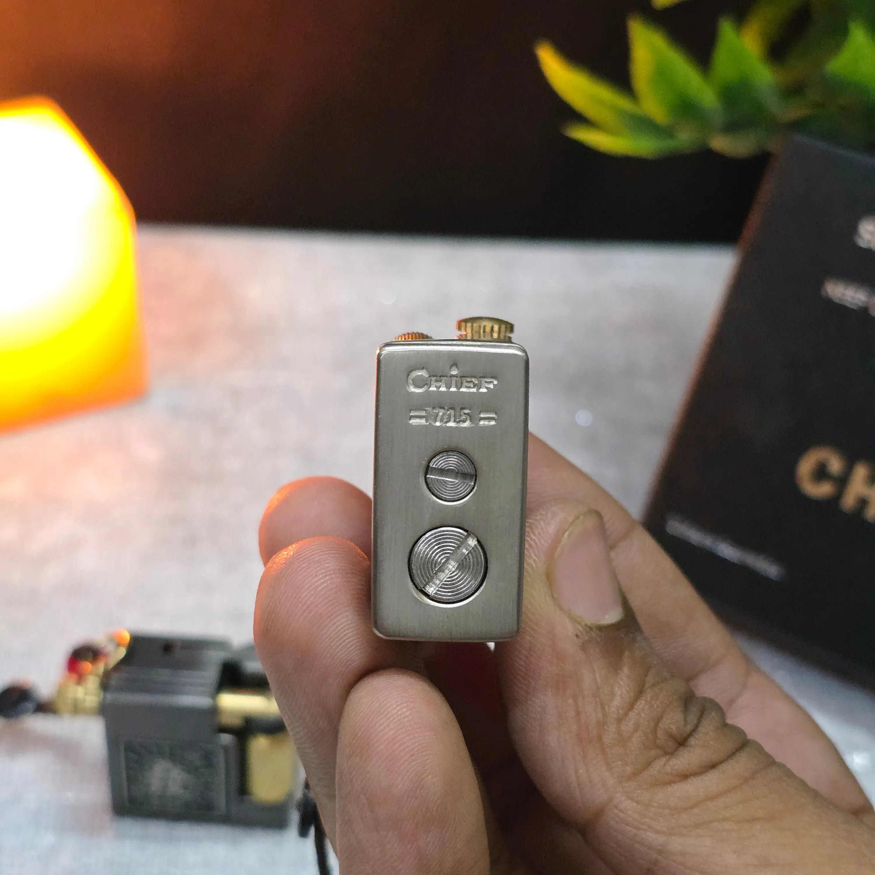 Chief 715 – Micro Brick Lighter