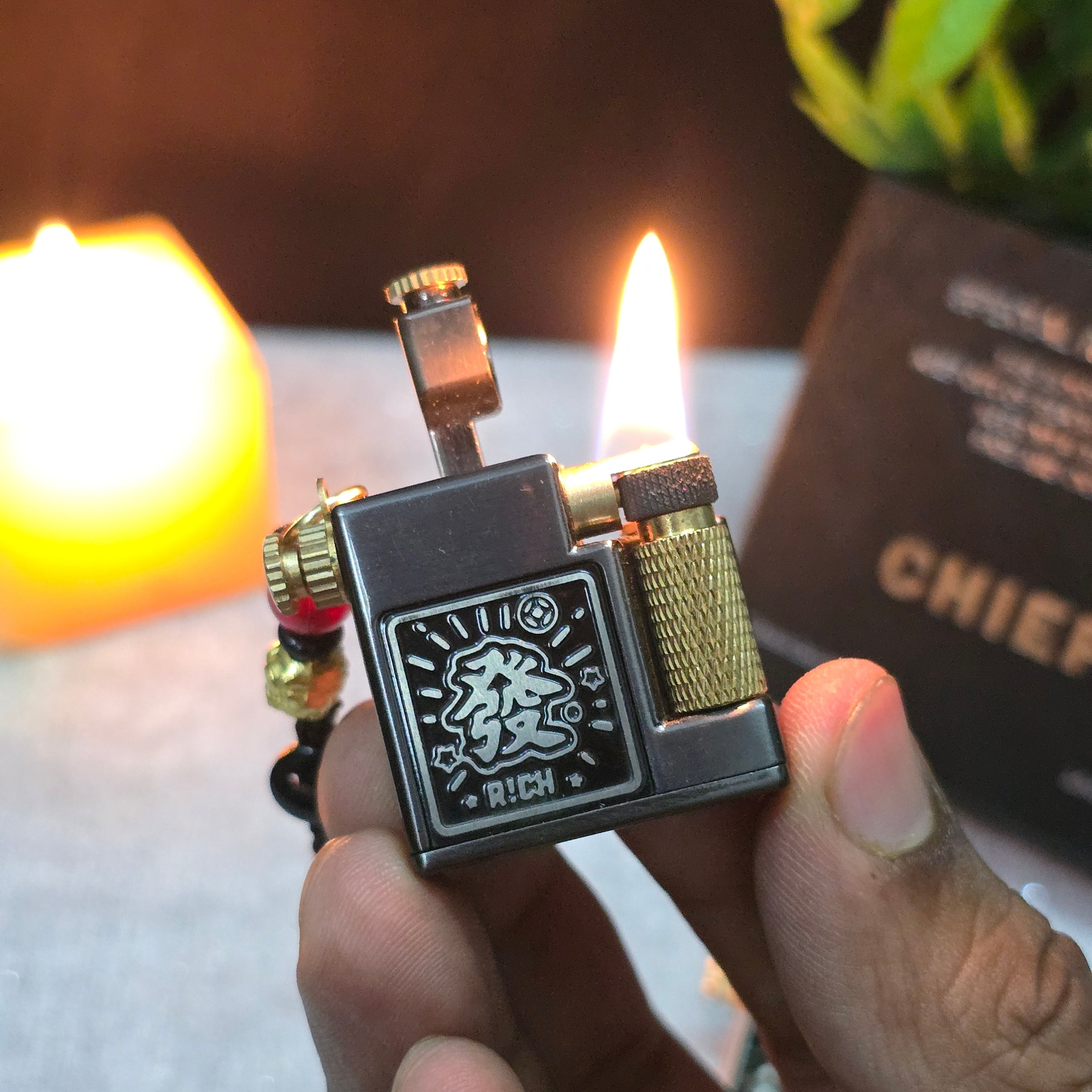 Chief 715 – Micro Brick Lighter