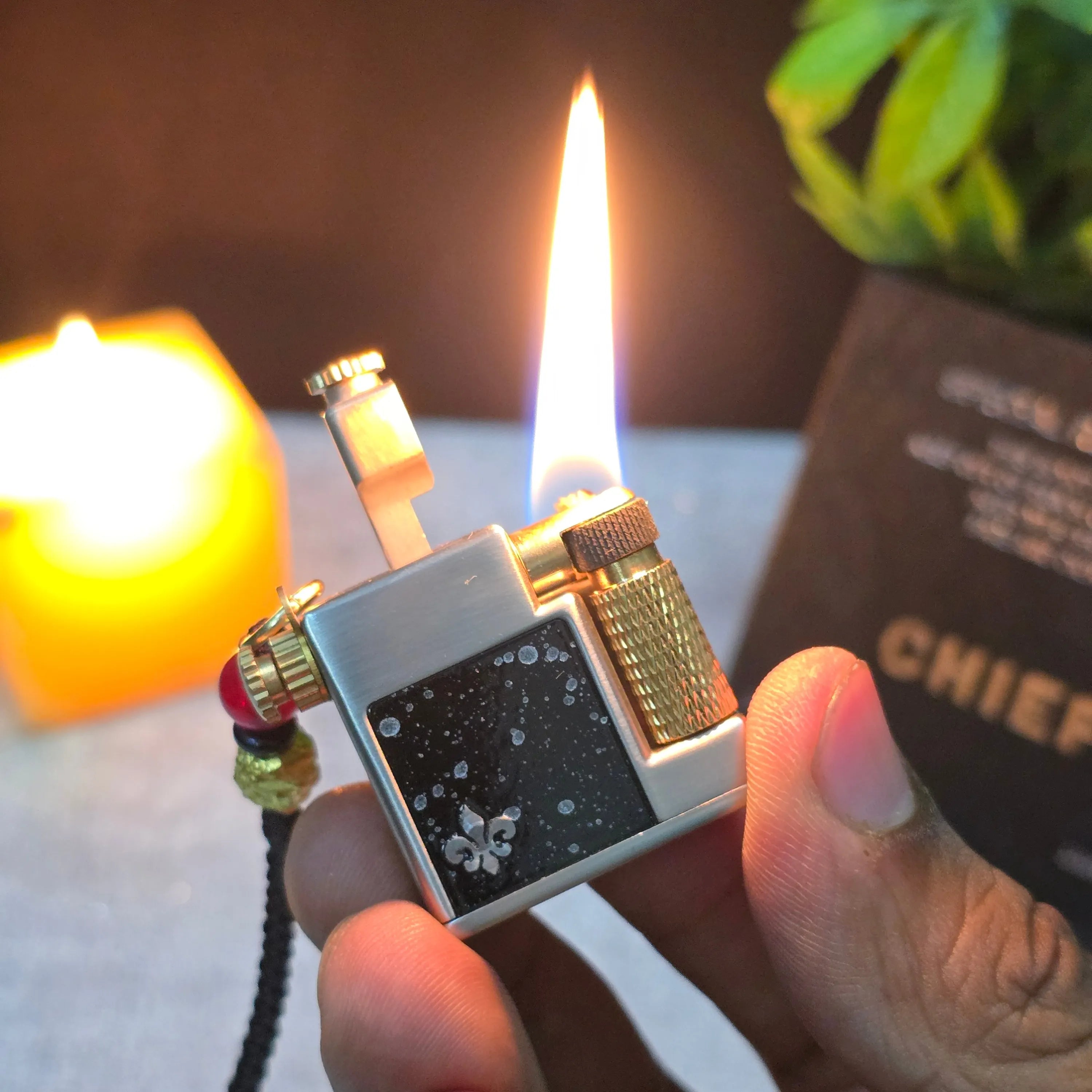 Chief 715 – Micro Brick Lighter