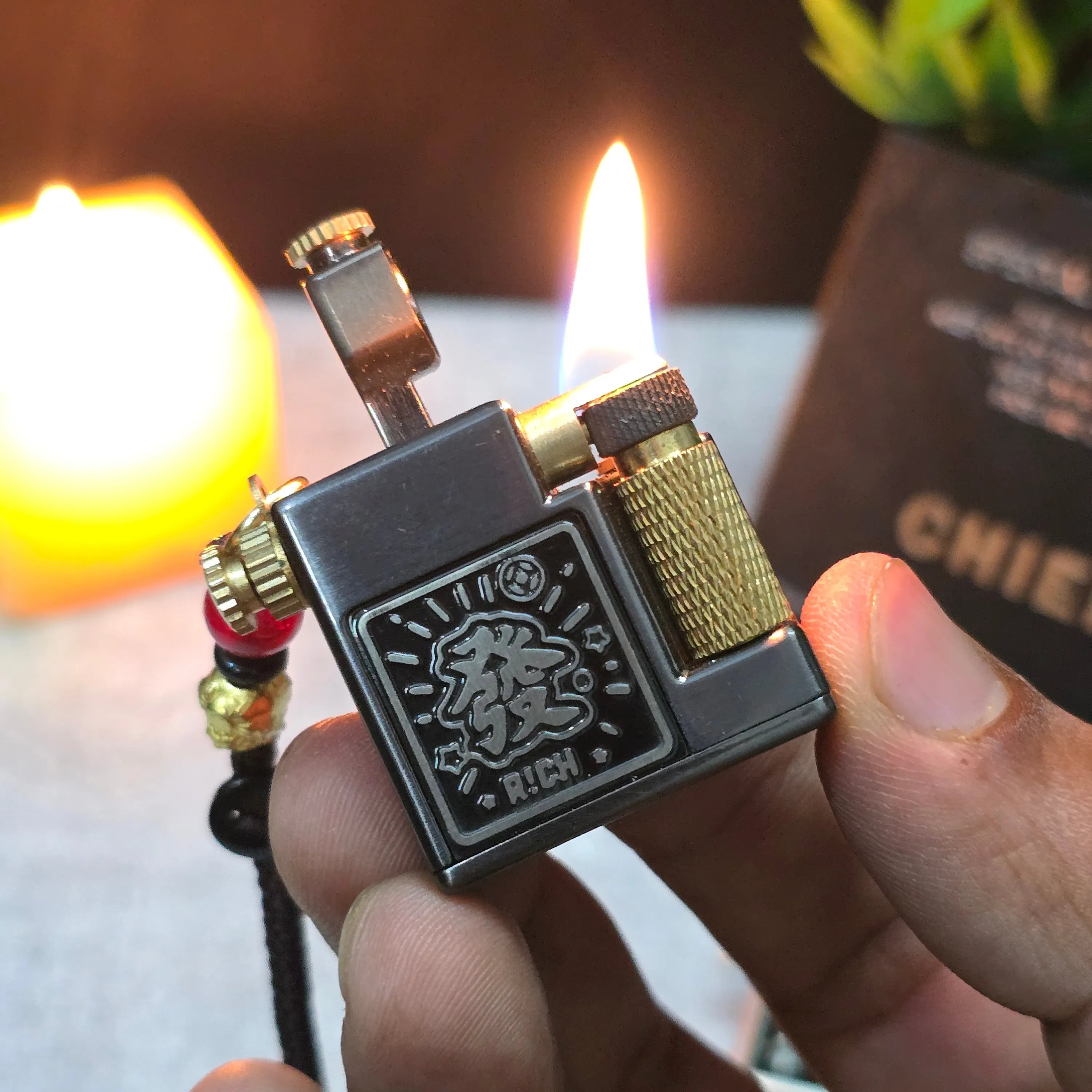 Chief 715 – Micro Brick Lighter