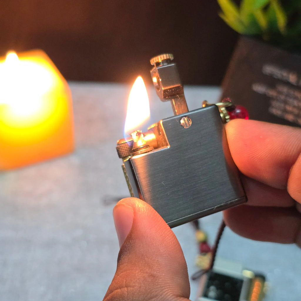 Chief 715 – Micro Brick Lighter