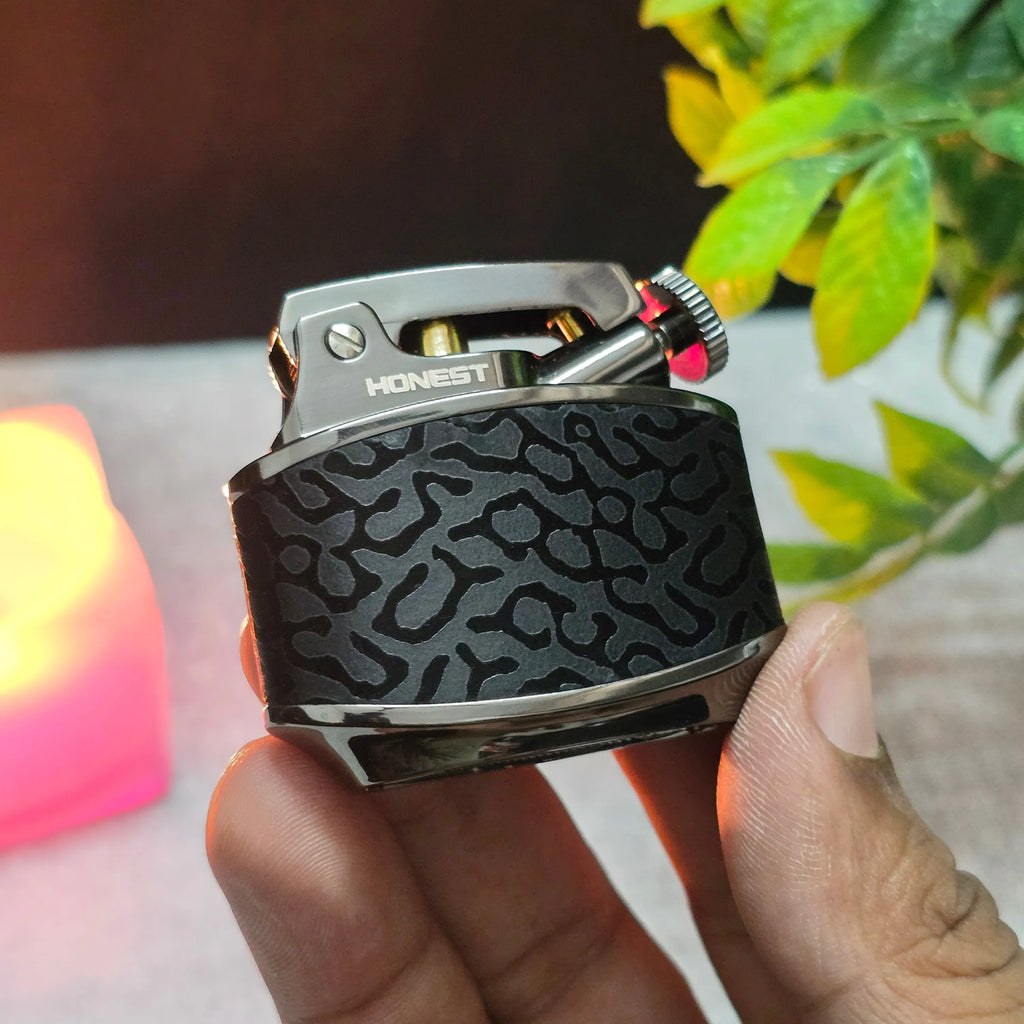 HONEST Sturgeon BCZ808-2 Premium Leather-Wrapped Kerosene Lighter