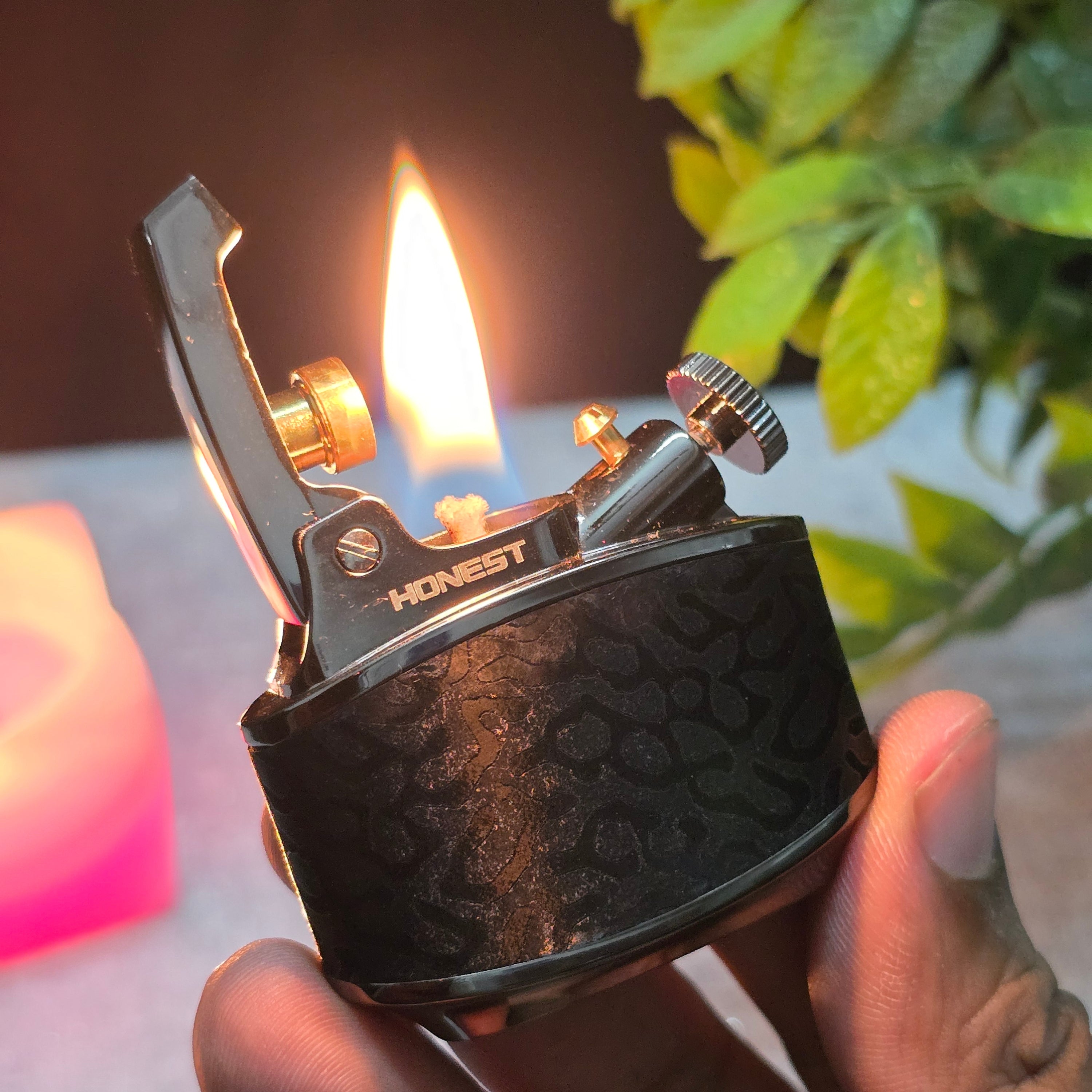 HONEST Sturgeon BCZ808-2 Premium Leather-Wrapped Kerosene Lighter