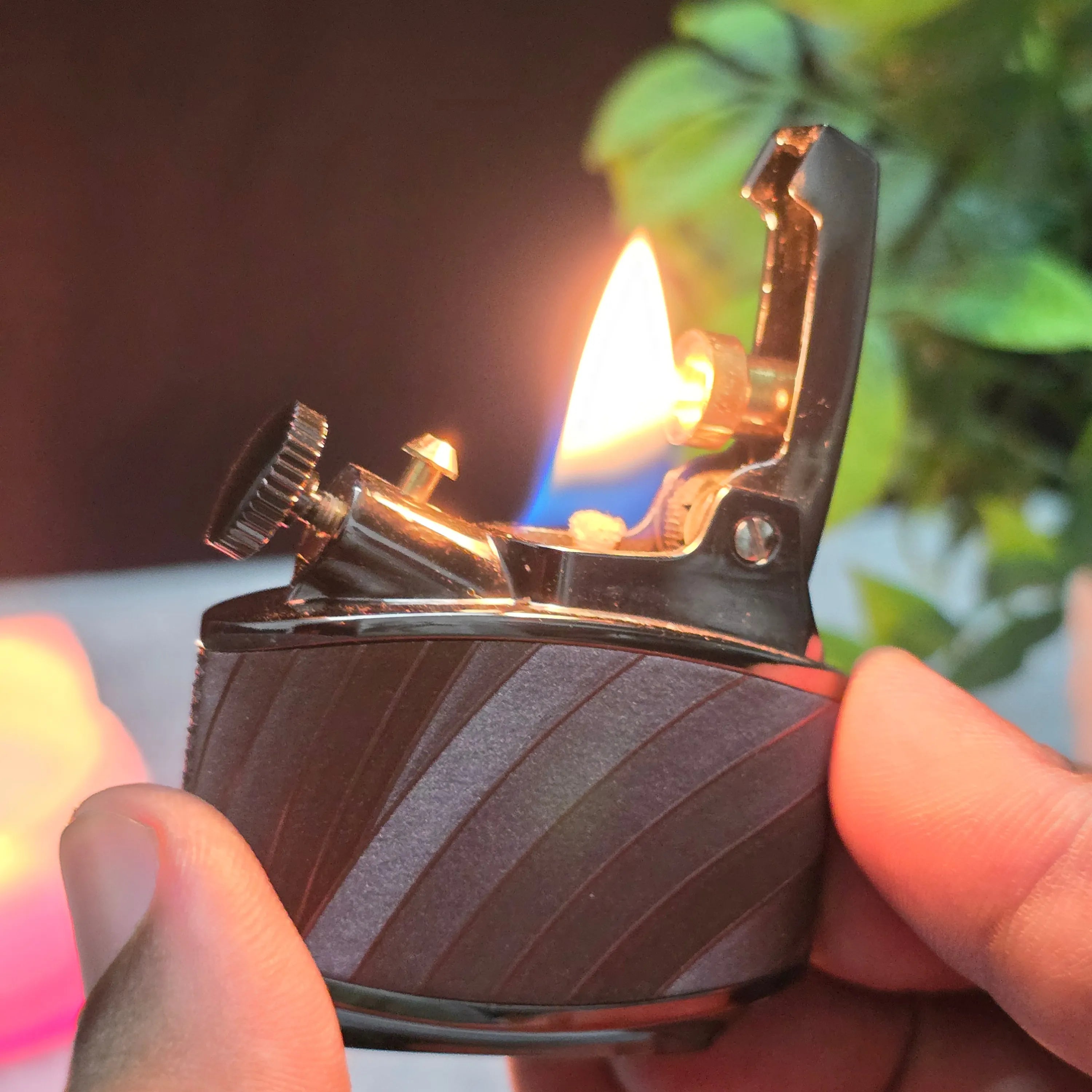 HONEST Sturgeon BCZ808-2 Premium Leather-Wrapped Kerosene Lighter