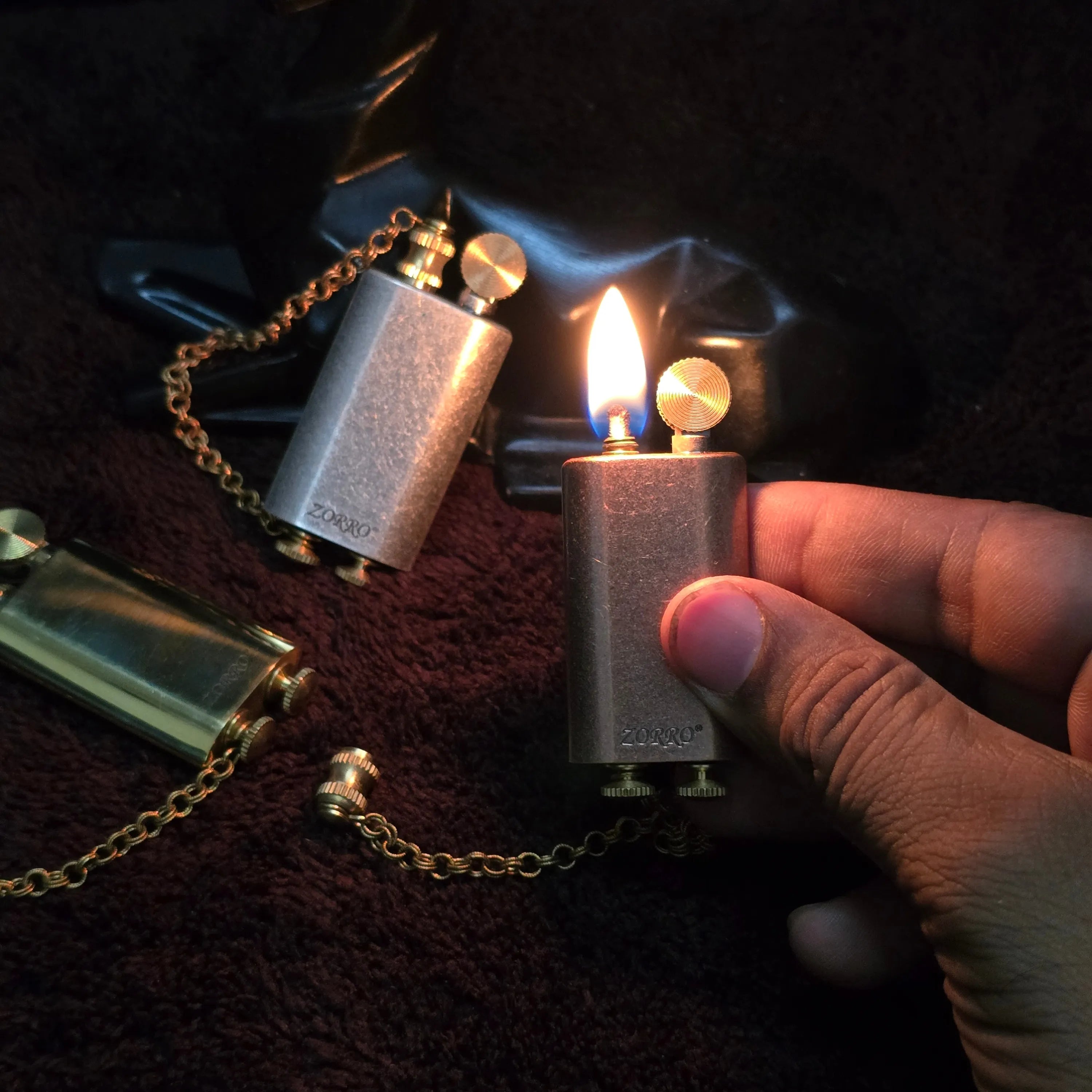 Zorro Z1967 Vintage Mechanical  Retro Lighter with Chain