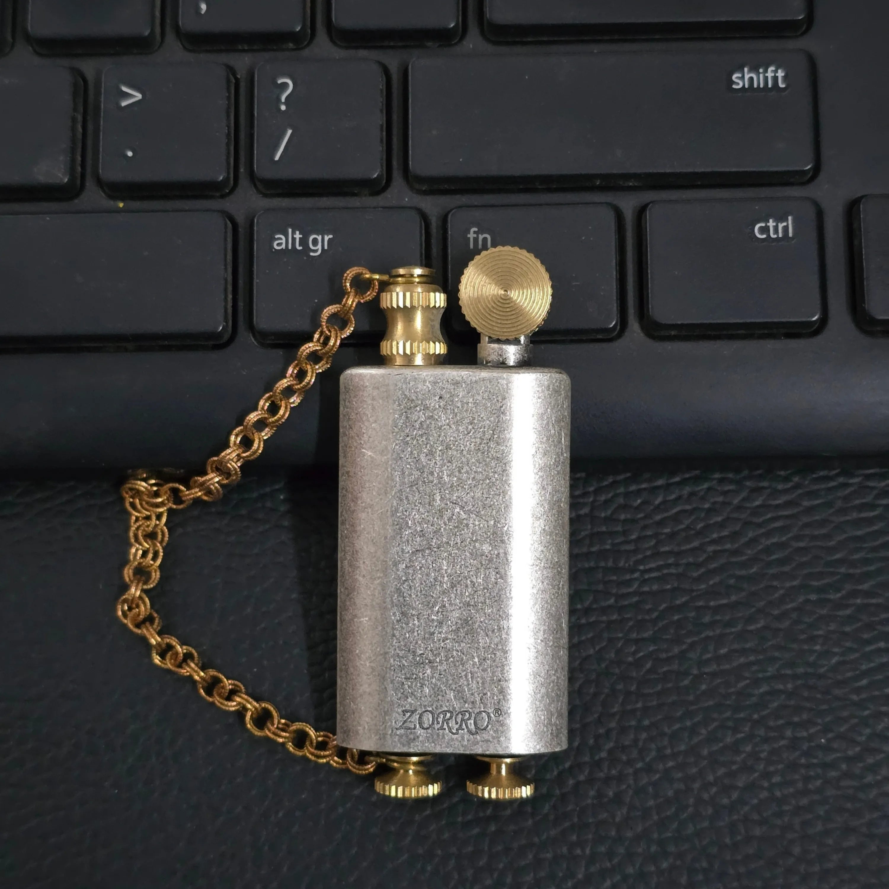 Zorro Z1967 Vintage Mechanical  Retro Lighter with Chain