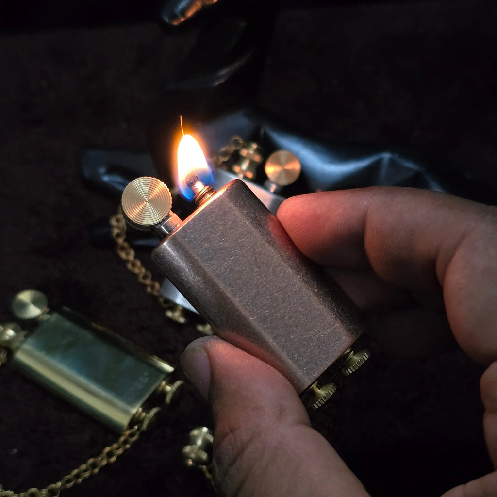 Zorro Z1967 Vintage Mechanical  Retro Lighter with Chain